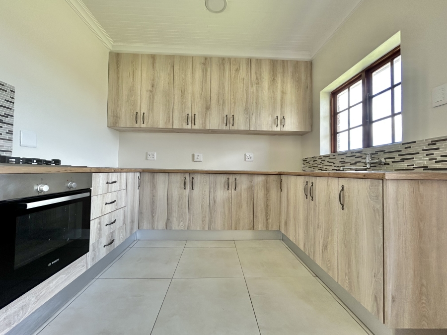 3 Bedroom Property for Sale in Wavecrest Eastern Cape